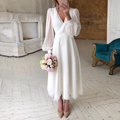 Elegante Trouwjurk met V-hals en Flatterend Silhouet