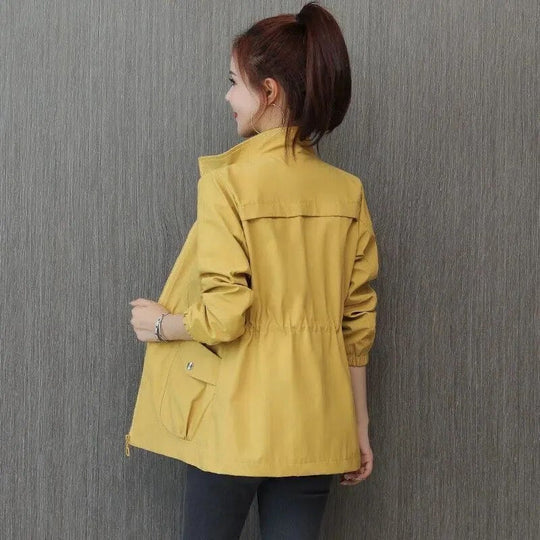 Waterdichte Korte Trenchcoat met Flatterende Pasvorm (Dames)