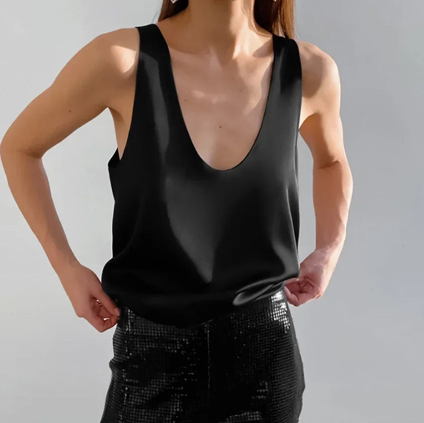 Satijnen Tanktop Lage U-hals en Flatterende Pasvorm